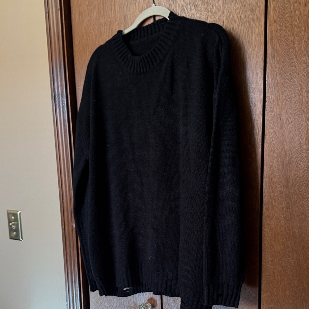 Oversized skull back sweater